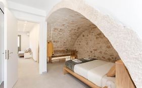 Lindas Convent Garden Home 1